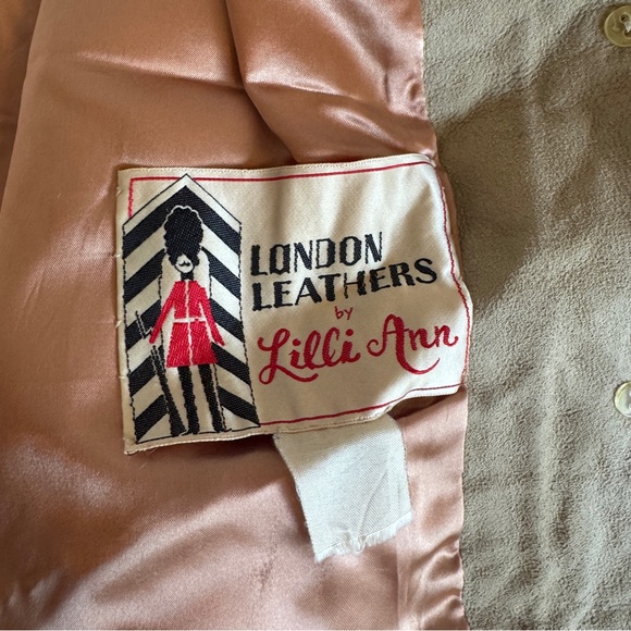 London Leathers by Lilli Ann Tan Fuzzy Jacket with Wide Collar and Cuffs - Picture 6 of 6